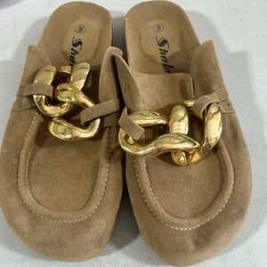 She In, size 8, tan and gold